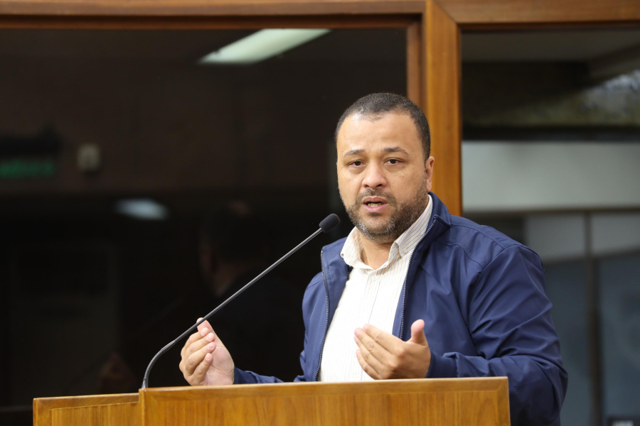 Presidente do legislativo caxiense, Lucas Caregnato presta contas de agenda recente em Brasília
