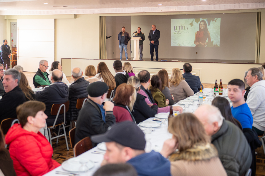 Comerciantes são homenageados em tradicional almoço festivo em Caxias do Sul