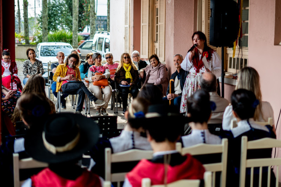 Sarau da Diversidade integra programação do segundo final de semana do 52º Festival Internacional de Folclore de Nova Petrópolis