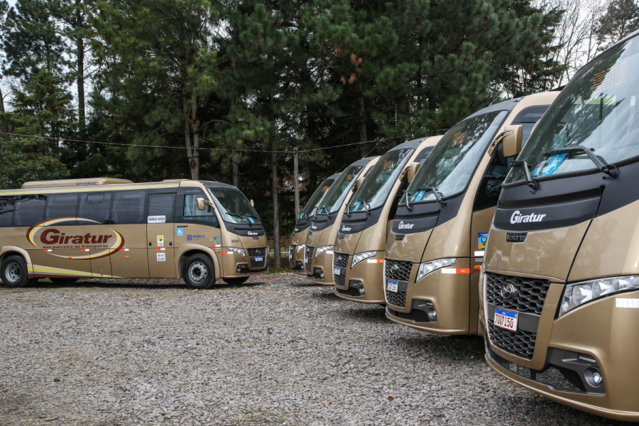 Viação Giratur completa 40 anos como líder em fretamento empresarial no Sul do Brasil