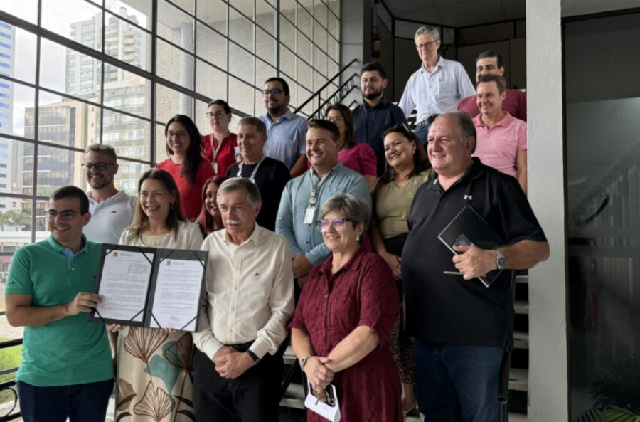 Sancionada lei que amplia jornada de servidores da saúde de Caxias para até 40 horas