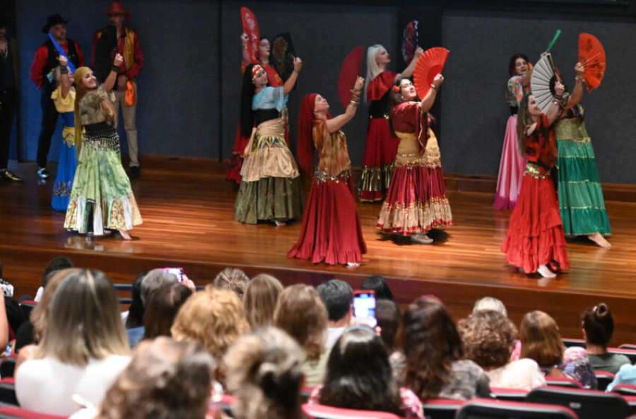 Defesa da vida das mulheres é destaque de encontro no Sindiserv