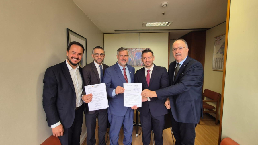 Wagner Petrini e Juliano Valim obtêm R$ 2,5 milhões em recursos para Caxias do Sul