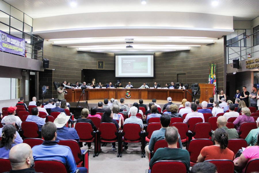 Farroupilha pressiona Corsan/Aegea por soluções para falta de água e saneamento