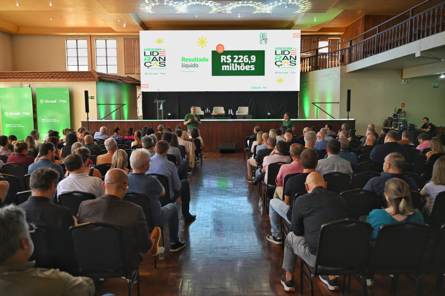 Sicredi Pioneira reúne lideranças da região para debater caminhos para o desenvolvimento local