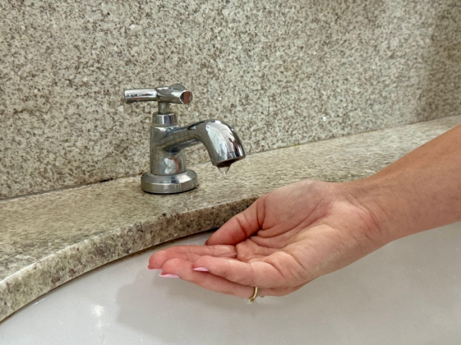 Flores da Cunha notifica Corsan, aciona Agesan e intensifica cobrança por soluções no abastecimento de água