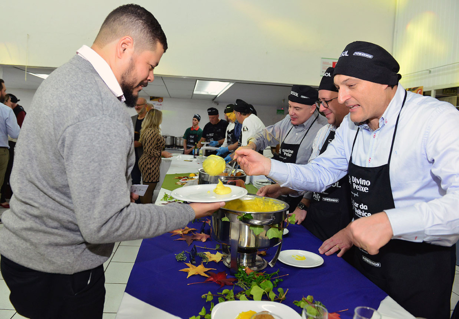 Divino Peixe chega à 3ª edição com alta gastronomia e solidariedade em Caxias do Sul