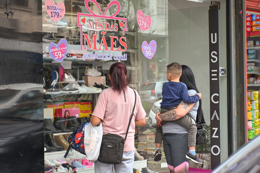 Para o Dia das Mães, consumidores caxienses ampliam intenção de compra e ticket médio cresce 3,9%