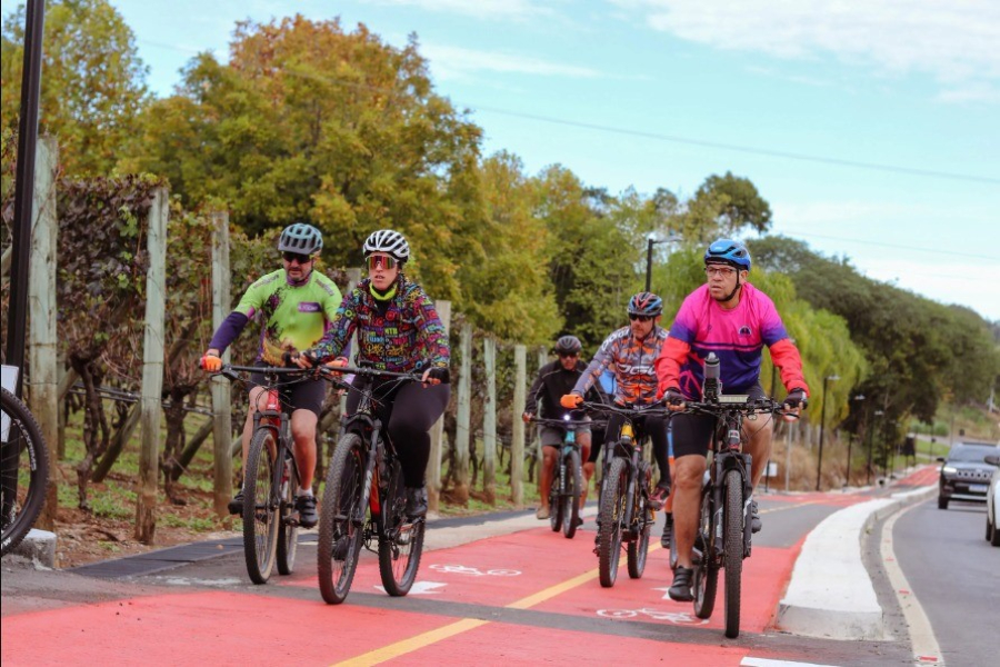Ciclovia do Vale dos Vinhedos é inaugurada em Bento Gonçalves com passeio inaugural