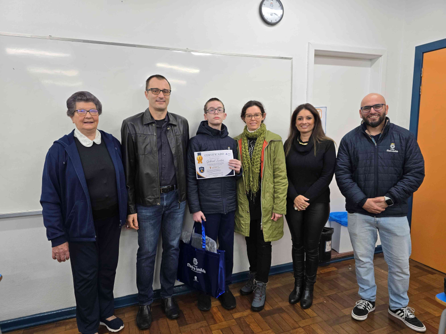 Estudante do Colégio Madre Imilda conquista 1º lugar em competição nacional de educação financeira